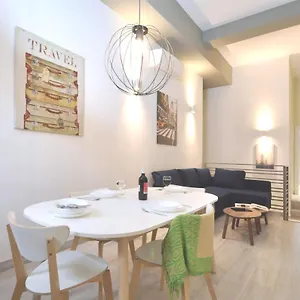 https://luxury-apartment-near-niguarda-graziano39.italymilanhotels.net